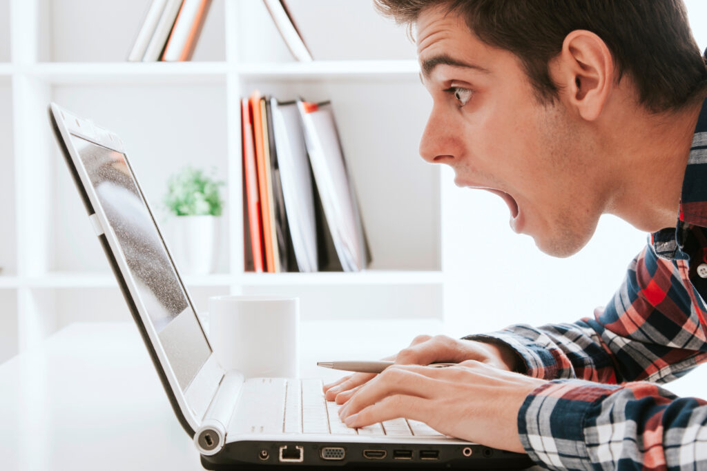 Recensioni e commenti negativi? Stay calm and always answer! 3 AdobeStock 126990707 Recensioni e commenti negativi? Stay calm and always answer!